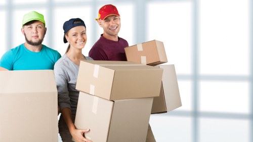 Local moving service handling access challenges in Clapham