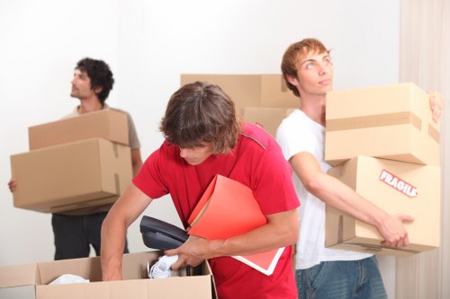 Professional removal van support for flats and houses in Clapham