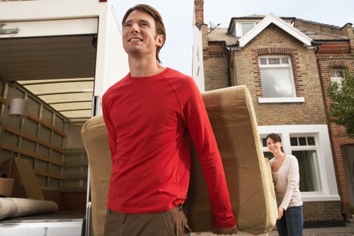 Removal truck hire service near Clapham Common and local flats