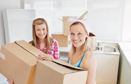 Flexible man with a van service for Clapham home and business transport
